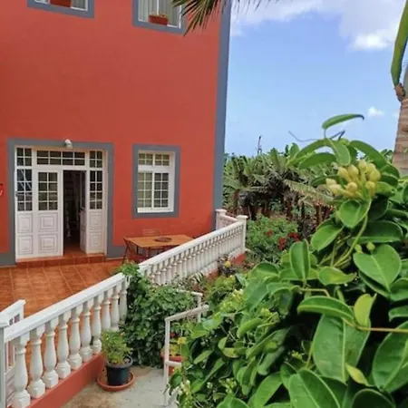 Holiday home Casa La Tosca-entorno Magico Hermigua
